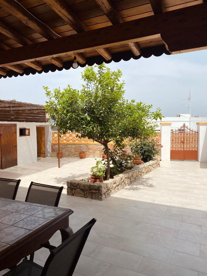 Archangelos Family House Εξωτερικό φωτογραφία